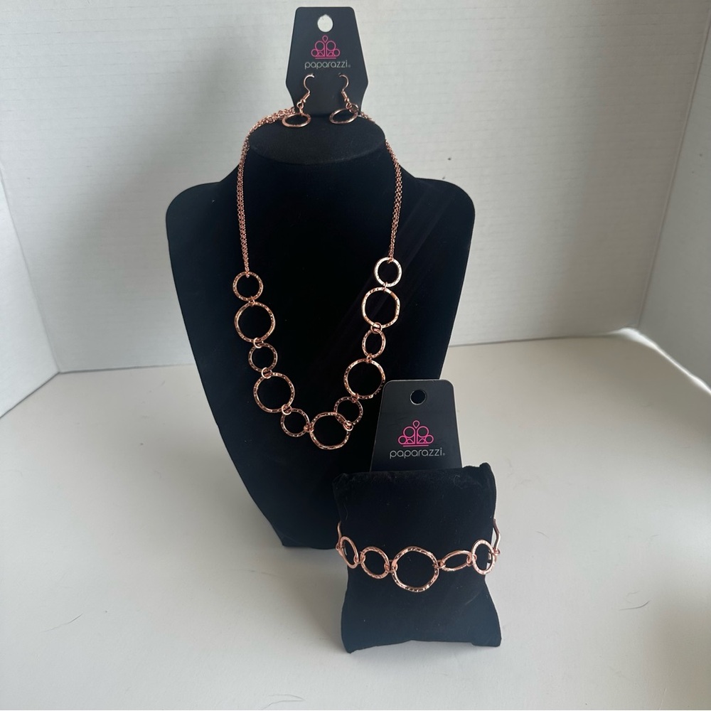 Paparazzi Rose Gold Geometric Set